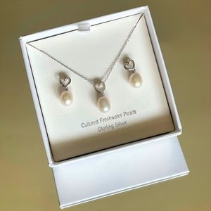Sterling Silver/Freshwater Pearl Necklace/Earring